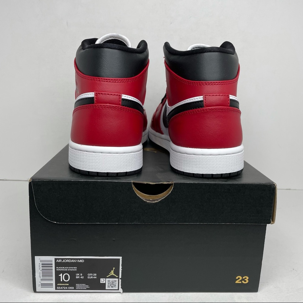 Nike Air Jordan 1 Retro Mid “Black Toe Chicago” - Picture 4 of 4